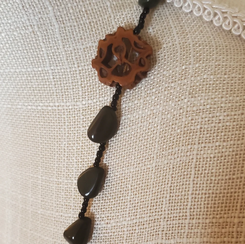 Vintage Walnut Shell Slice Long Necklace With Green Black Beads